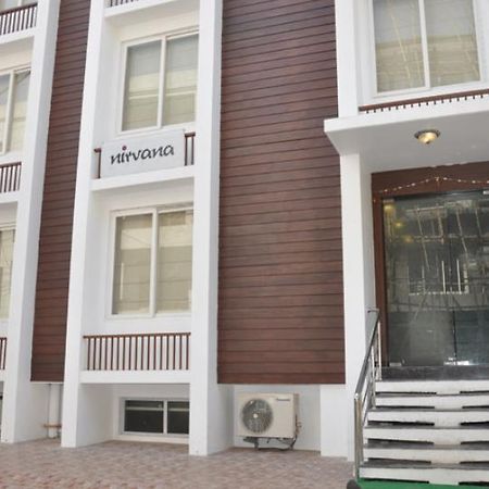 Nirvana Hotel バラナシ エクステリア 写真