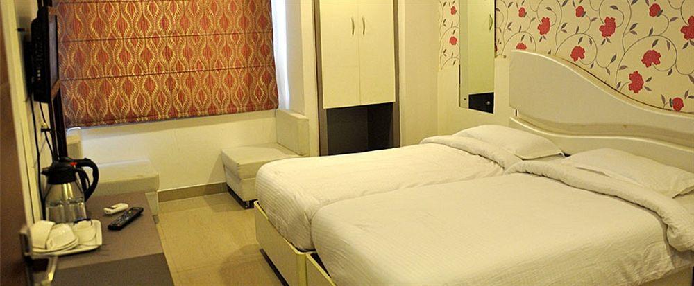 Nirvana Hotel バラナシ エクステリア 写真