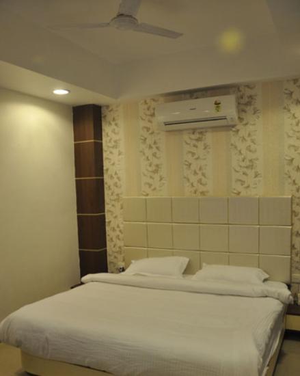 Nirvana Hotel バラナシ 部屋 写真