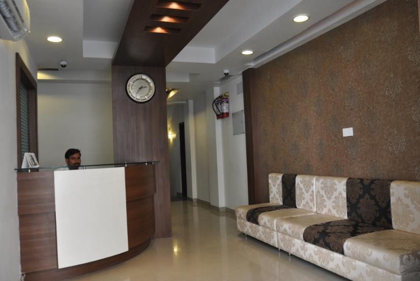 Nirvana Hotel バラナシ エクステリア 写真